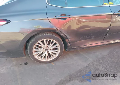 2018 Toyota Camry Xle z USA, uszkodzony, nr VIN 4T1B11HKXJU041601